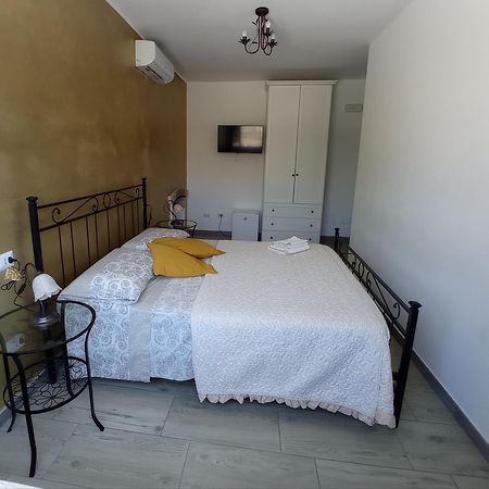B&B Villa Nora Quartu SantʼElena Exteriör bild